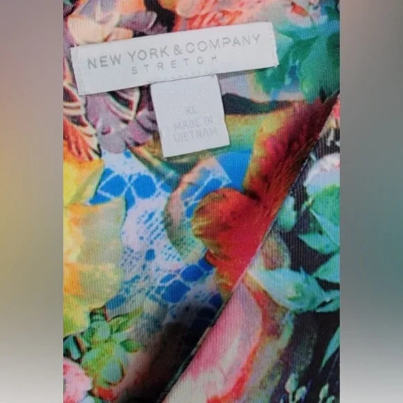 XL 16/18 stunning floral stretch dress New York & Co trad wife retro vintage - Picture 3 of 4